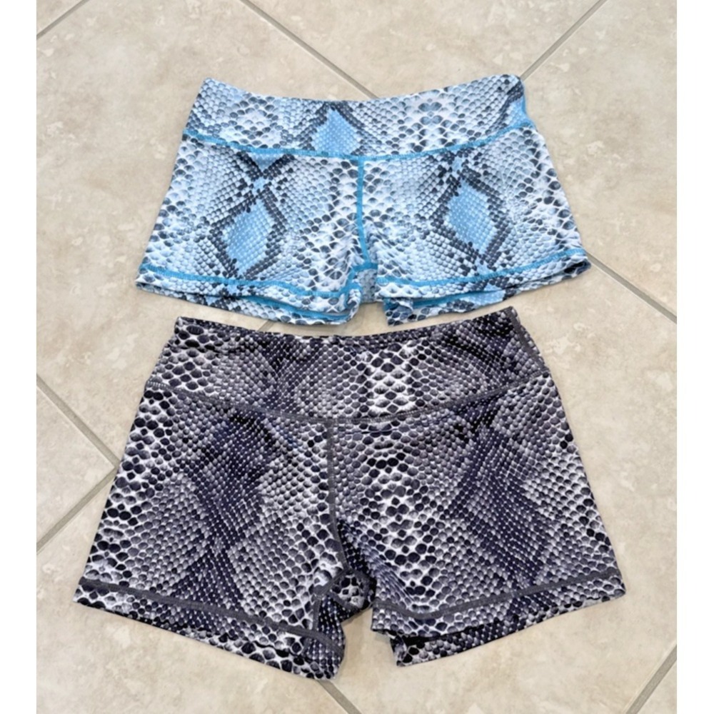 IAB MFG Snake print Booty Shorts 2 Pair Sz S Stretch Workout Yoga Gym Athletic